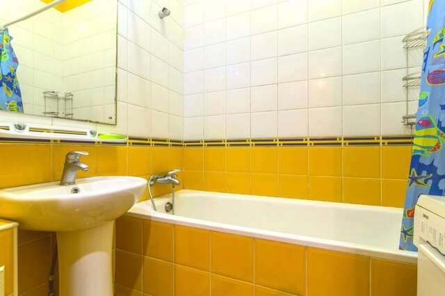 Апартаменты Large apartment in the center Днепр-26